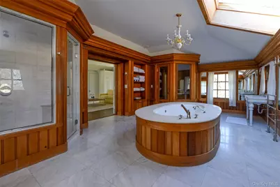 1 Pond Road, Glen Cove, NY 11542 - Photo 21