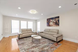 219 Carnation Dr, Farmingdale, NY 11735 - Photo 5
