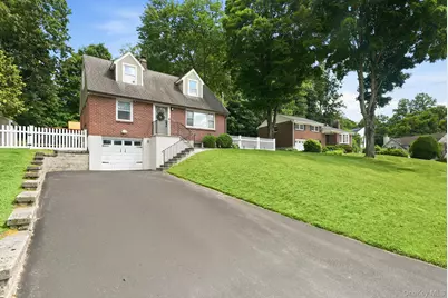 12 Logwynn Lane, Cortlandt Manor, NY 10567 - Photo 3