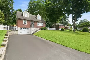 12 Logwynn Ln, Cortlandt Manor, NY 10567 - Photo 3