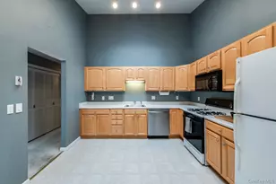 503 Scenic Ln, Poughkeepsie, NY 12603 - Photo 11