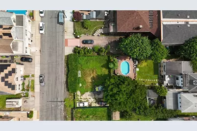 819 Dean Avenue, Bronx, NY 10465 - Photo 7