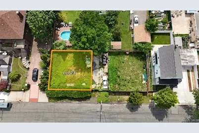 819 Dean Avenue, Bronx, NY 10465 - Photo 1