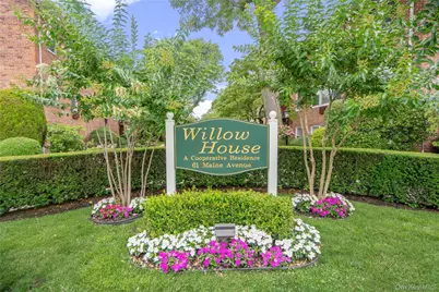 61 Maine Avenue #F15, Rockville Centre, NY 11570 - Photo 1