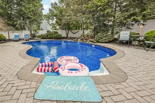 10 John St, Selden, NY 11784 - Photo 9