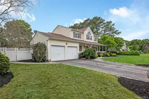 10 John St, Selden, NY 11784 - Photo 3