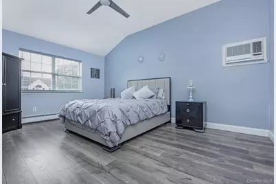 10 John Street, Selden, NY 11784 - Photo 29