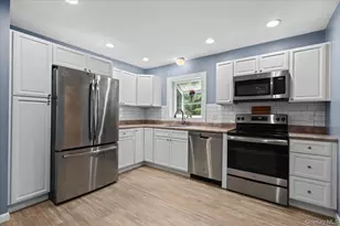 138 Kent Shore Dr, Carmel, NY 10512 - Photo 3