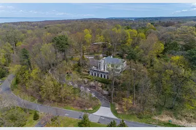 8 Frost Creek Drive, Locust Valley, NY 11560 - Photo 3