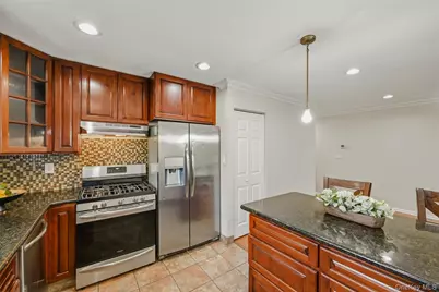 72 Omni Parc Drive, Nanuet, NY 10954 - Photo 7