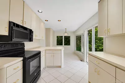 55 Riverview Court, Oakdale, NY 11769 - Photo 31