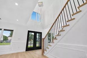 44 Meadow Ln, Levittown, NY 11756 - Photo 5