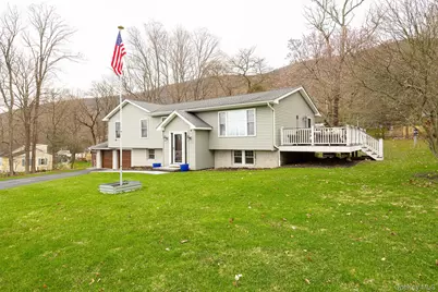 8 Willow Road, Beacon, NY 12508 - Photo 3