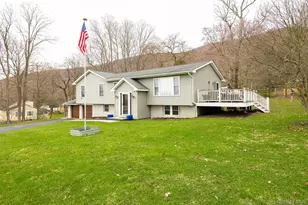 8 Willow Rd, Beacon, NY 12508 - Photo 3