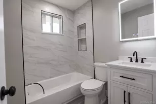 9 Emerald Ln S, Amityville, NY 11701 - Photo 13