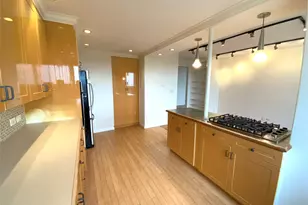 27110 Grand Central Pkwy, Floral Park, NY 11005 - Photo 9