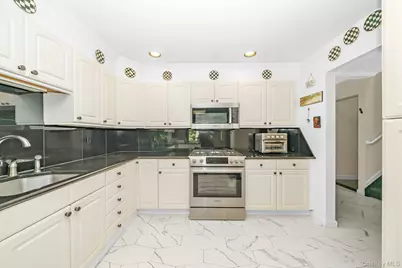 140 Atlantic Avenue #405, Oceanside, NY 11572 - Photo 9