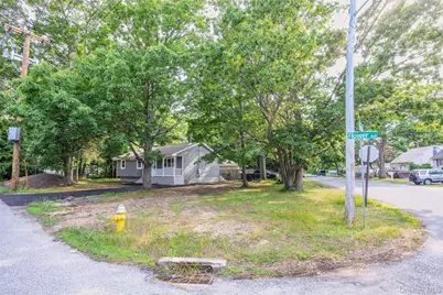 84 Flower Road, Mastic Beach, NY 11951 - Photo 9