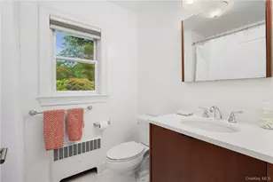 30 Palmer Ln, Thornwood, NY 10594 - Photo 9