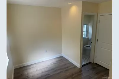 27 Keogh Lane, New Rochelle, NY 10805 - Photo 5
