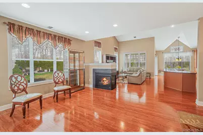 11 Ovation Place, Eastport, NY 11941 - Photo 11