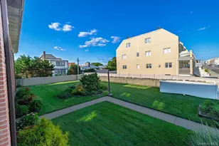 475 W Broadway, Long Beach, NY 11561 - Photo 9