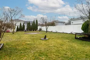 12 Prince St, Hicksville, NY 11801 - Photo 19