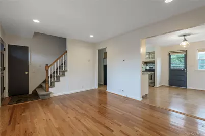 12 Prince Street, Hicksville, NY 11801 - Photo 3