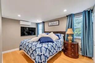 26 Picture Ln, Hicksville, NY 11801 - Photo 17