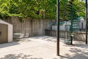 277 Graff Ave, Bronx, NY 10465 - Photo 33