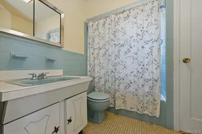 210 Madison Street, Franklin Square, NY 11010 - Photo 13