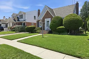 210 Madison St, Franklin Square, NY 11010 - Photo 19