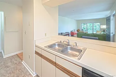 16 Hudson Point Lane, Ossining, NY 10562 - Photo 11