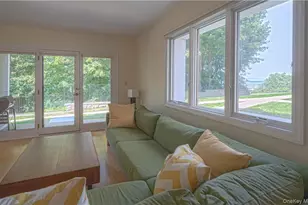 16 Hudson Point Ln, Ossining, NY 10562 - Photo 9