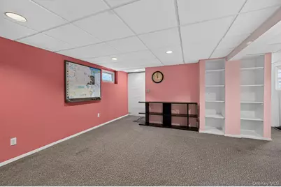 55 Pershing Avenue, Locust Valley, NY 11560 - Photo 19