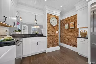 55 Pershing Ave, Locust Valley, NY 11560 - Photo 13
