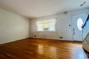 18 Plymouth Rd, Massapequa, NY 11758 - Photo 9