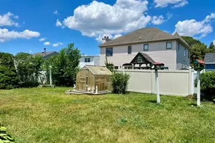 18 Plymouth Rd, Massapequa, NY 11758 - Photo 5