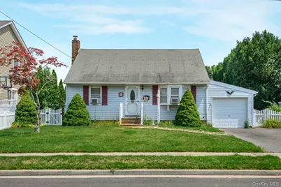 18 Plymouth Road, Massapequa, NY 11758 - Photo 1