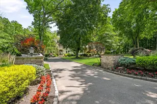 281 Phillips Hill Rd, New City, NY 10956 - Photo 3