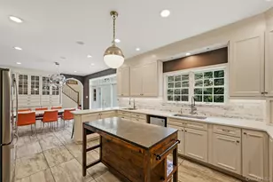 281 Phillips Hill Rd, New City, NY 10956 - Photo 13