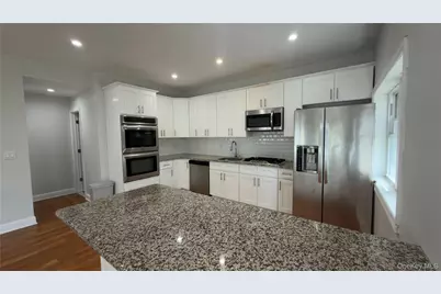 10 Greenwich Avenue #1, Bayville, NY 11709 - Photo 17