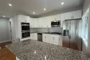 10 Greenwich Ave, Bayville, NY 11709 - Photo 17