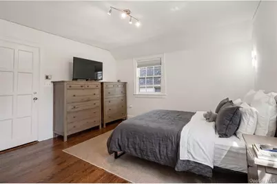 224 Mamaroneck Road, Scarsdale, NY 10583 - Photo 17
