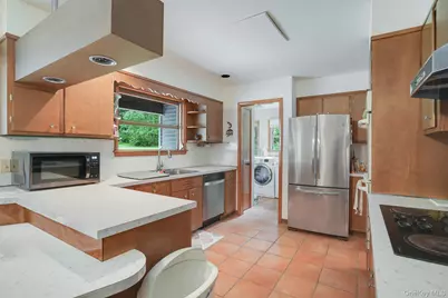 142 Westchester Avenue, Buchanan, NY 10511 - Photo 23
