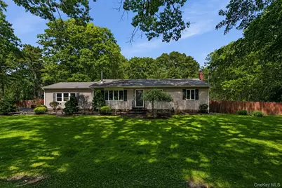 9 Pleasant View Road, Ridge, NY 11961 - Photo 1