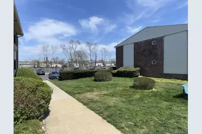 2453 D Union Boulevard #4A, Islip, NY 11751 - Photo 15