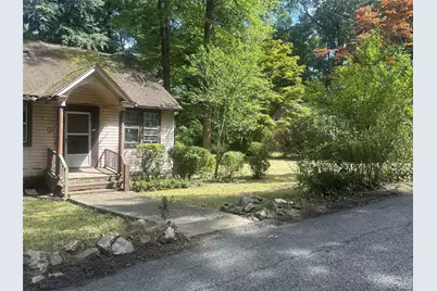 214 Walnut Road, Lake Peekskill, NY 10537 - Photo 3