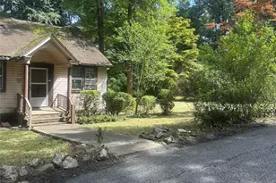 214 Walnut Rd, Lake Peekskill, NY 10537 - Photo 3