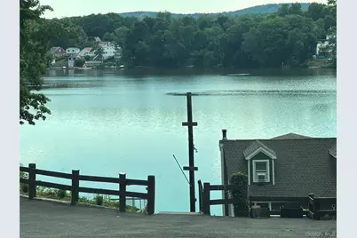 214 Walnut Road, Lake Peekskill, NY 10537 - Photo 7